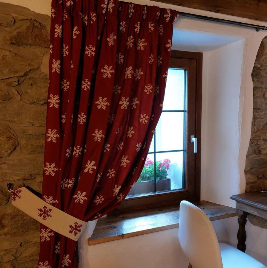 Beb Luca76 Bed and Breakfast Avise Εξωτερικό φωτογραφία